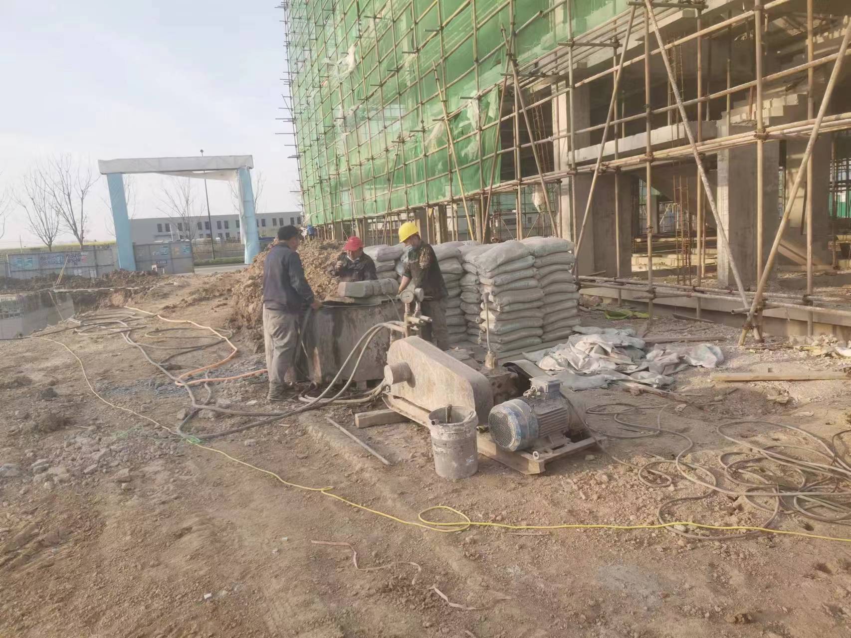 佛冈别墅下沉注浆